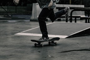 九游APP-传奇跨越时空的共鸣